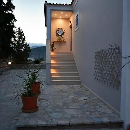 Vakantiehuis Gaia Luxury & Ouranos Cosy